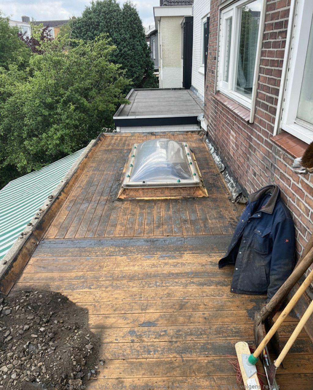 Oude Dakbedekking Verwijderen Urk